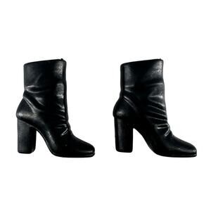 Barbie Black Chunky Heel Boots – 1" Tall Doll Shoes Modern Style